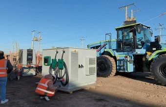 Outdoor cabinet positioning with loader